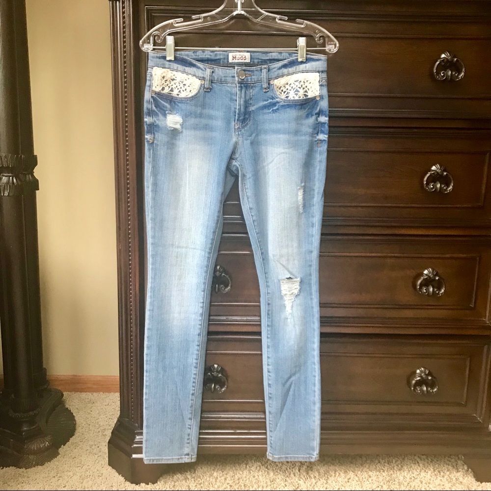 Mudd Destroyed Crochet Jeans | 7